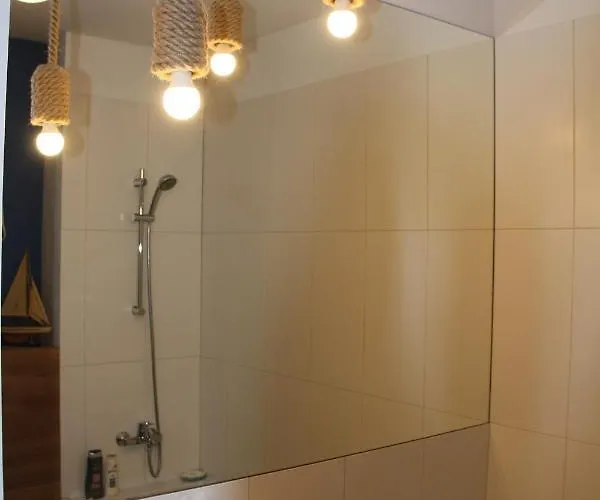 Zeglarska Przystan 아파트